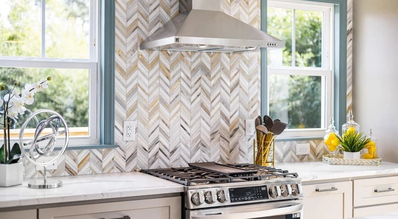 kitchen with grey and tan backsplash